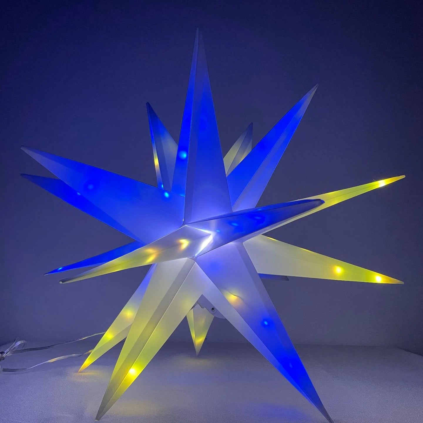 Lámpara Nocturna USB con Música: Ilumina Tus Noches